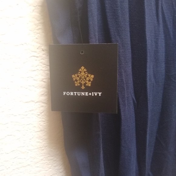 Pink Clover Lighting Zip Detail Tank - Picture 7 of 7